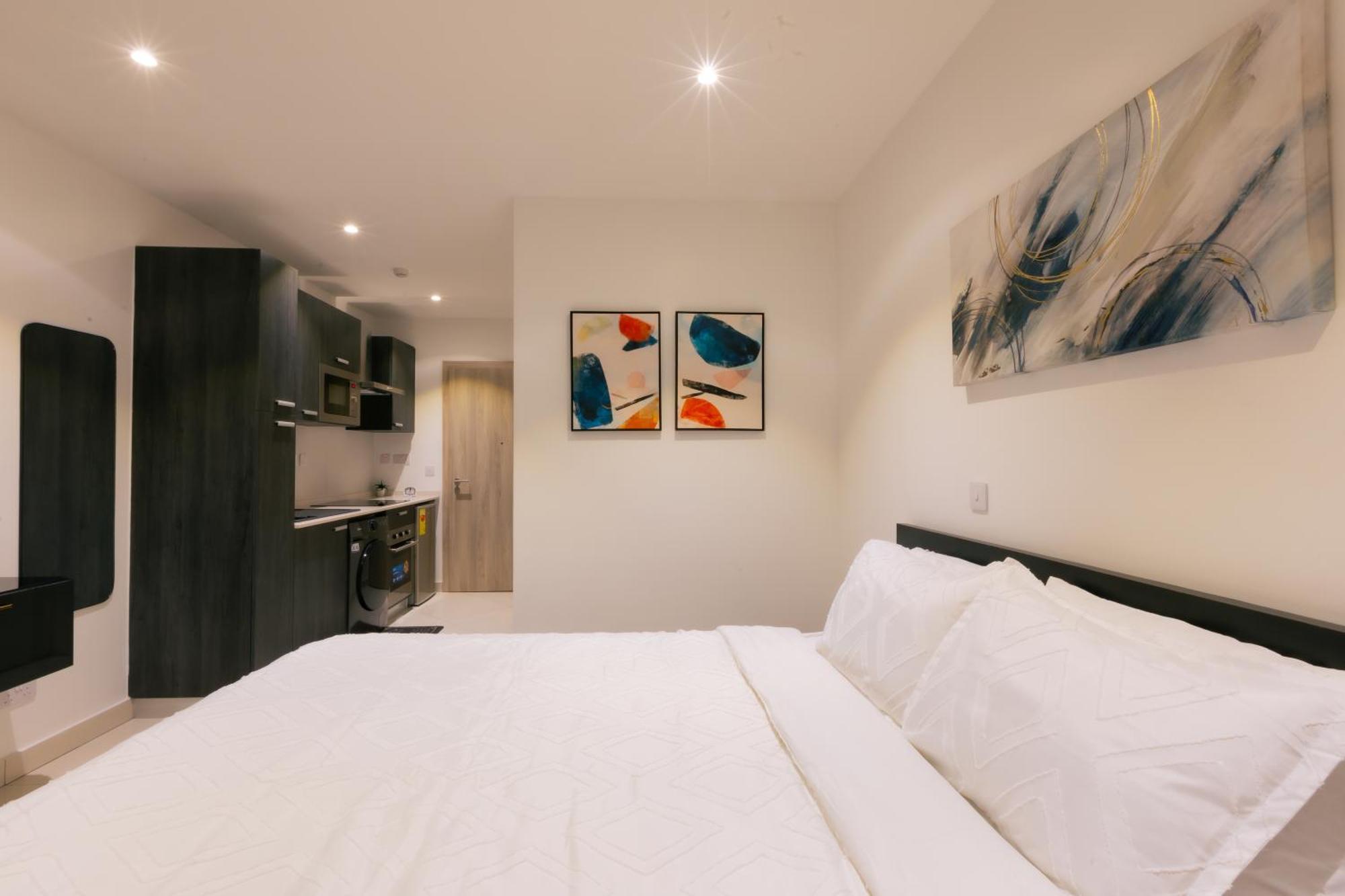 7 Minutes From The Airport - Chic Studio 阿克拉 外观 照片